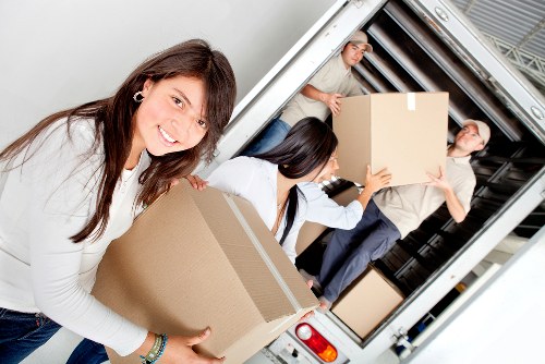 Customer-focused Mertonpark self storage space for household belongings